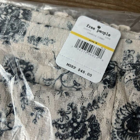 Free People Layered in Lace Legging Ivory Combo Size Medium NWT FP - Picture 7 of 7